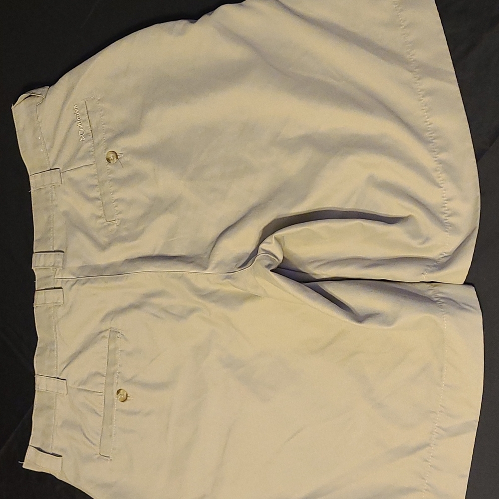 Columbia Mens Shorts Color Tan Size 38 - Picture 2 of 4